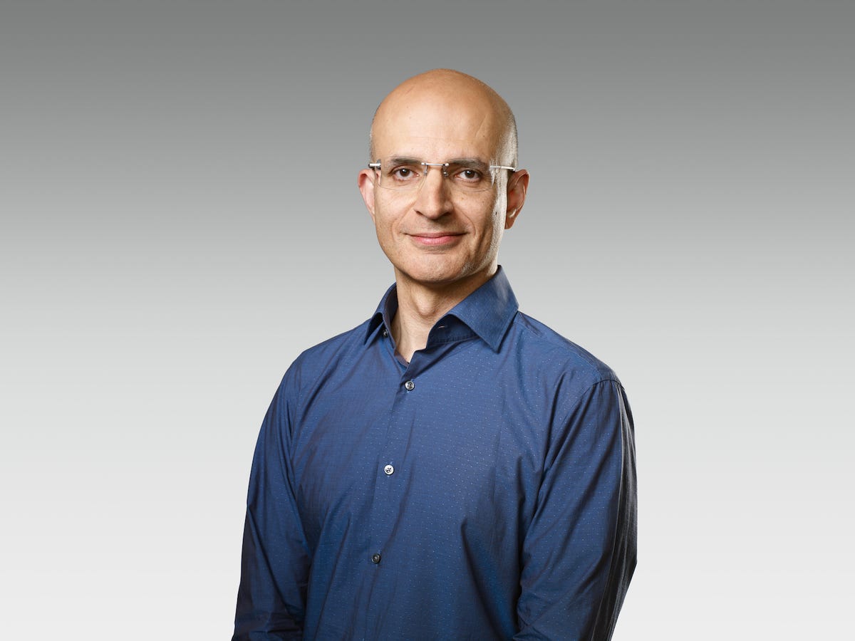 Newly Promoted Apple Exec's Tim Cook Story Proves He's Perfect for Job -  Business Insider